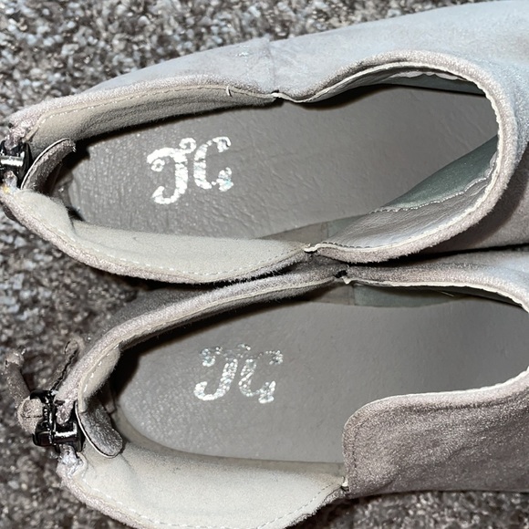 Cute boots - Picture 5 of 5